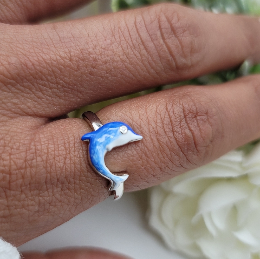 🥰 HANDPAINTED DOLPHIN RING - Picture 2 of 7